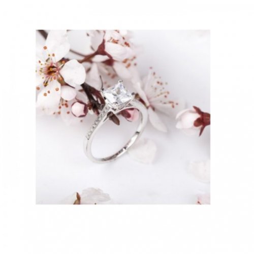 Diamond solitaire ezüst gyűrű swarovski elemekkel