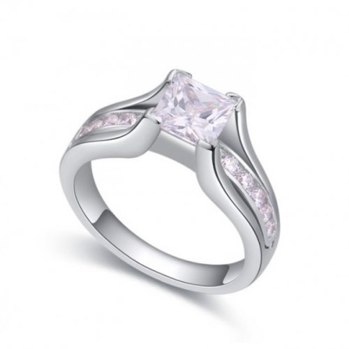 Egyedi női ezüst gyűrű, fehér Swarovski elemekkel