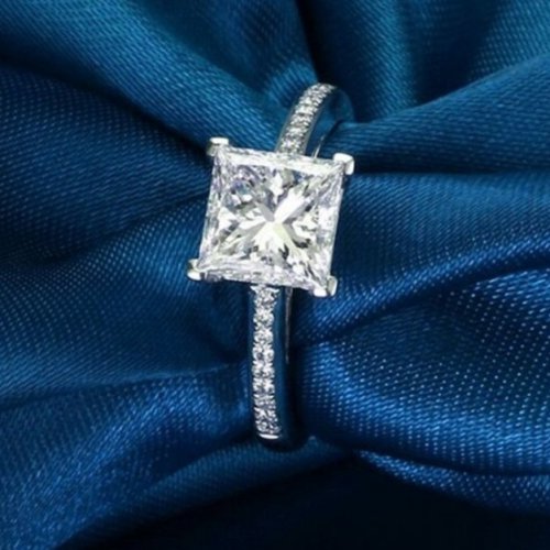 Boldogság ezüst eljegyzési gyűrű SW elemekkel