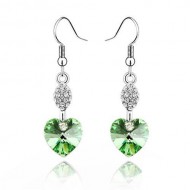 Fülbevaló szív formájú Swarovski elemekkel